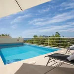 Villa Mimosas *